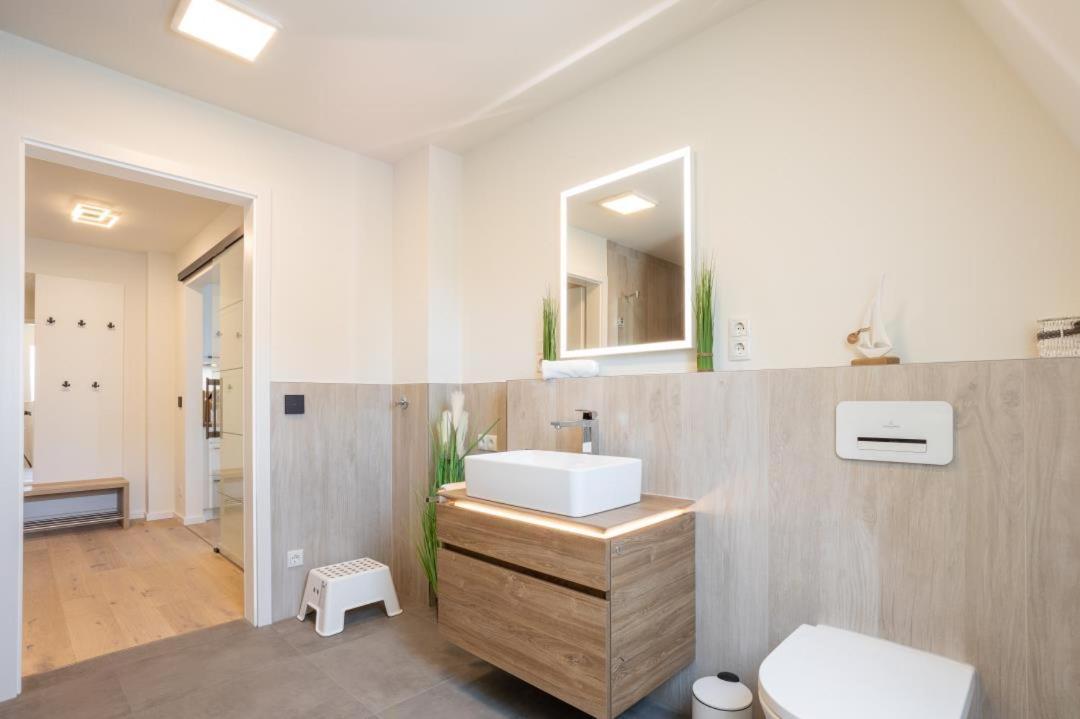 Villa Dornkamp 4 - Luxurioese Ferienwohnung Fuer 4 Personen Inklusive Balkon Und Sauna Timmendorfer Strand Eksteriør bilde