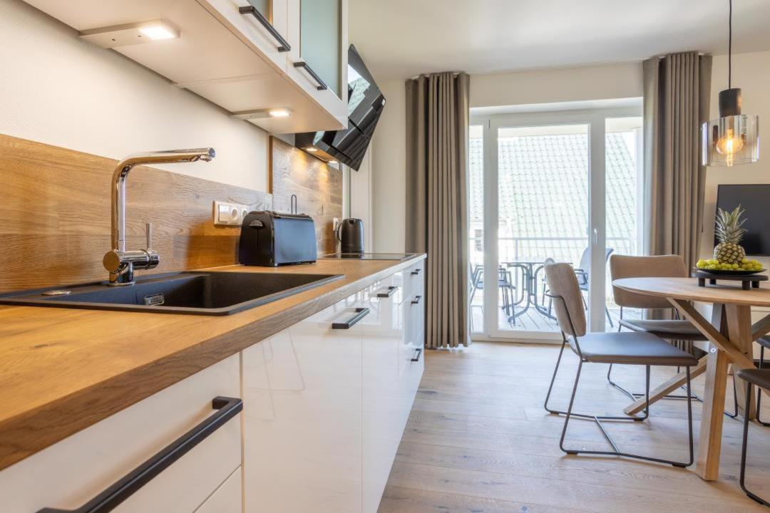 Villa Dornkamp 4 - Luxurioese Ferienwohnung Fuer 4 Personen Inklusive Balkon Und Sauna Timmendorfer Strand Eksteriør bilde