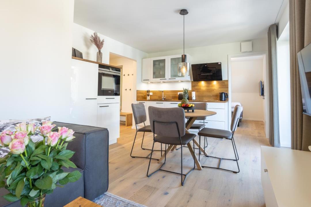Villa Dornkamp 4 - Luxurioese Ferienwohnung Fuer 4 Personen Inklusive Balkon Und Sauna Timmendorfer Strand Eksteriør bilde